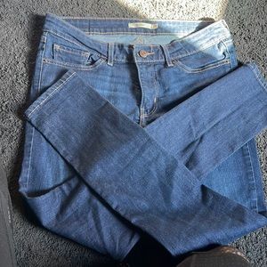 Levi’s dark blue 711 skinny size 29 jeans